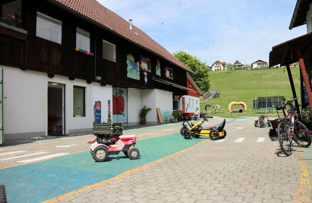 Hotel Familienparadies Reichenhauser à Keutschach am See Extérieur photo