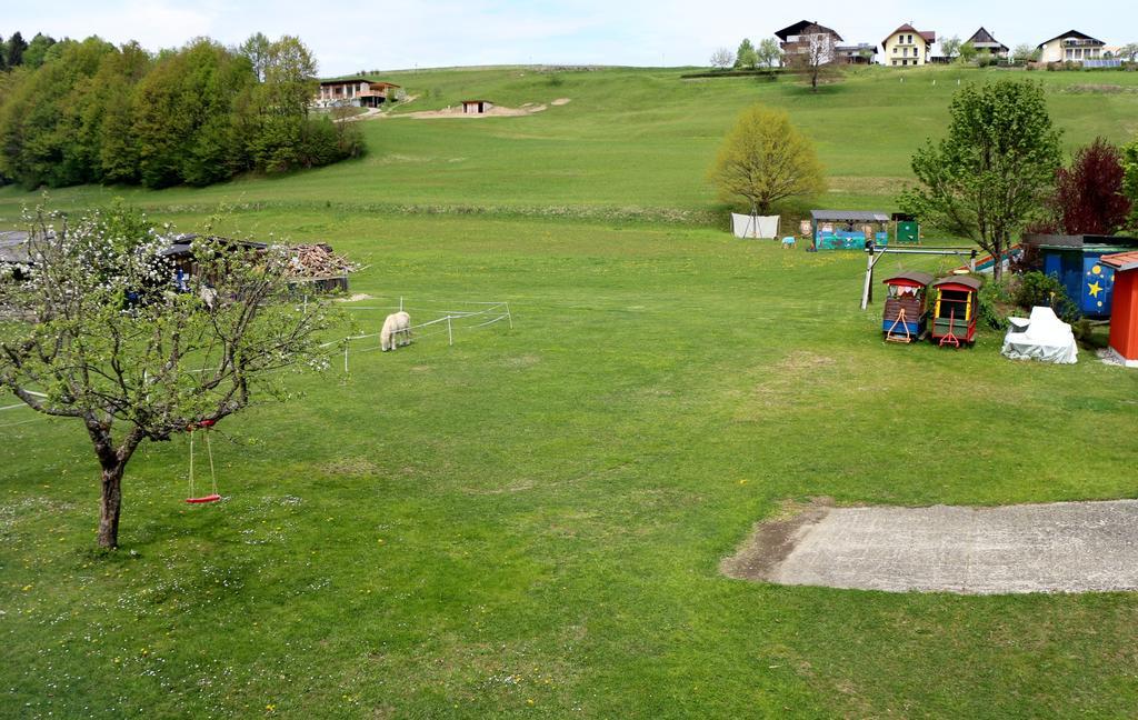 Hotel Familienparadies Reichenhauser à Keutschach am See Extérieur photo